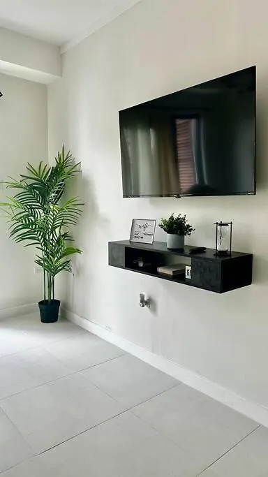 Kingston Paradise - Luxury Suite Apartment
