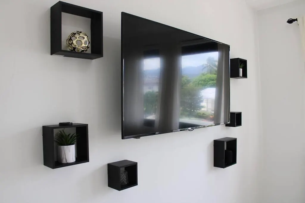 Kingston Paradise - Luxury Suite Apartment